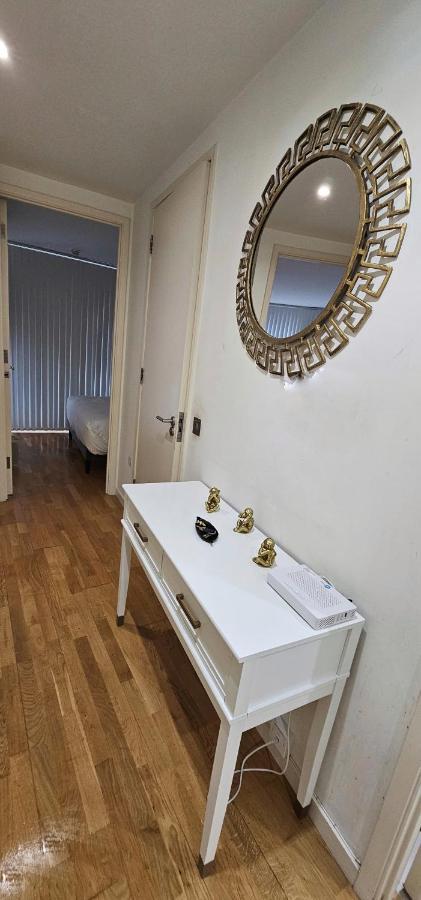 Luxury Apartment In Canary Wharf London Eksteriør billede