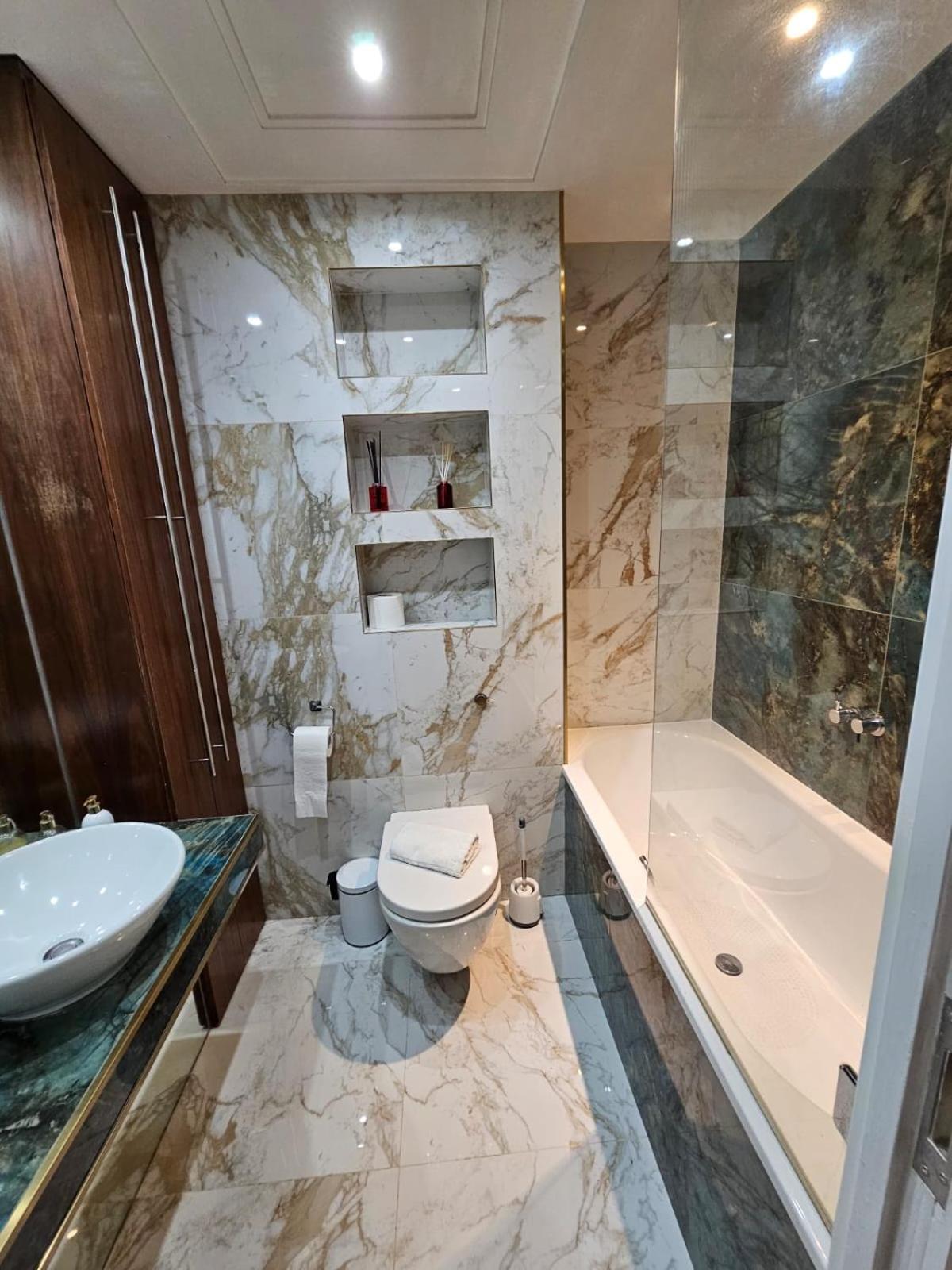 Luxury Apartment In Canary Wharf London Eksteriør billede